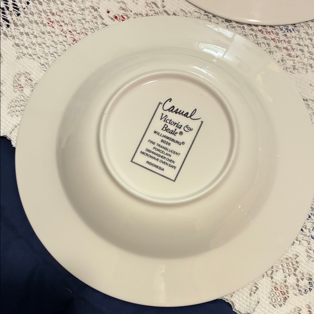 Victoria Beale 4 Bowls Williamsburg 9026 Porcelain Made in Indonesia - Picture 8 of 10